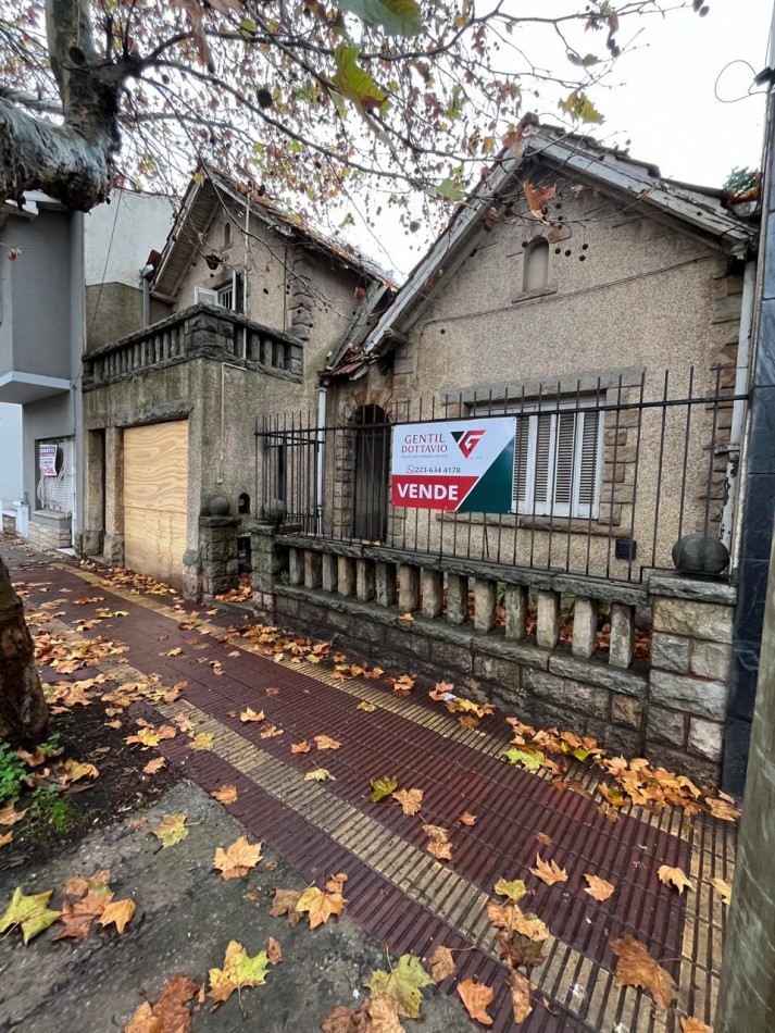 Casa para reciclar en lo mejor del barrio La Perla