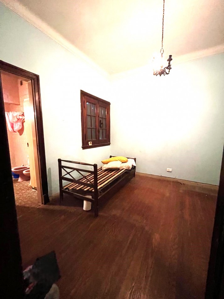 Casa para reciclar en lo mejor del barrio La Perla