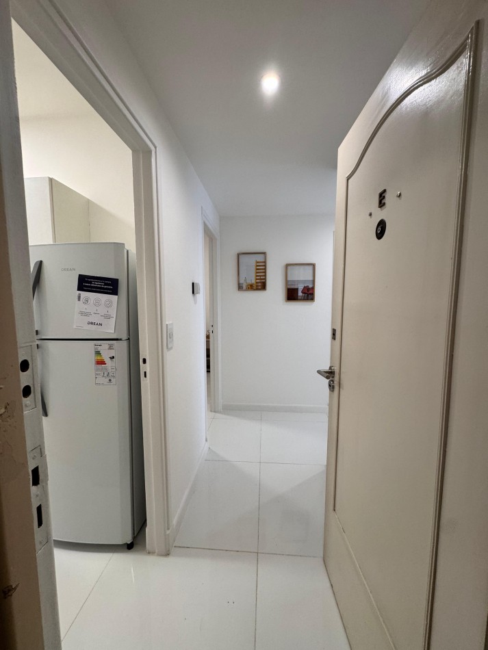 Dos ambientes con dependencia y dos baños, 48 metros
