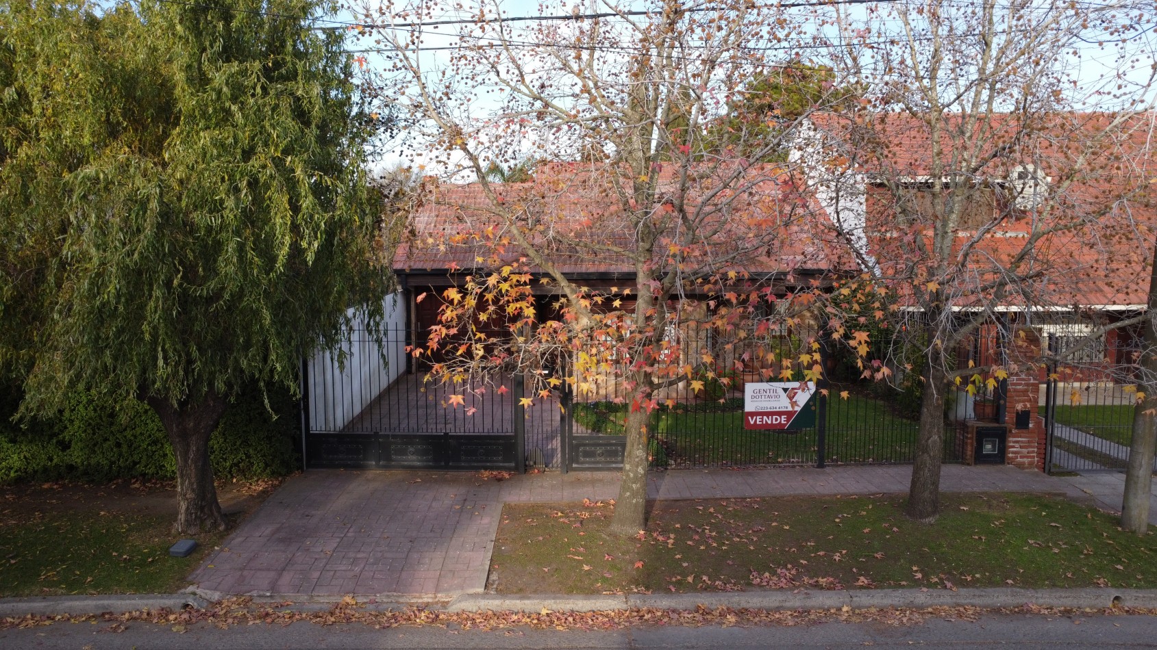 Chalet en Los Pinares mas Depto 3 Amb