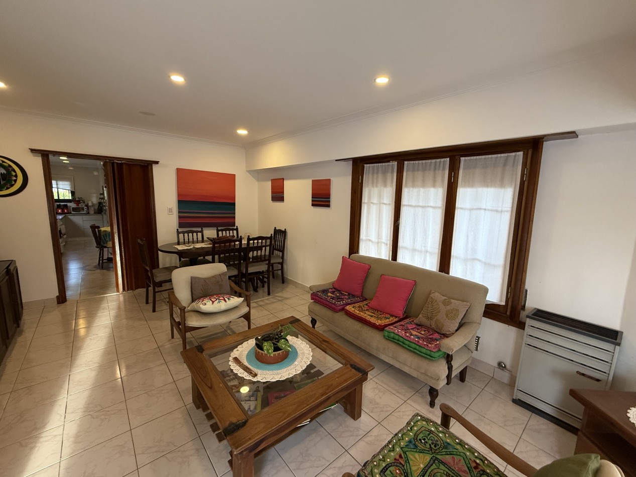 Chalet en Los Pinares mas Depto 3 Amb