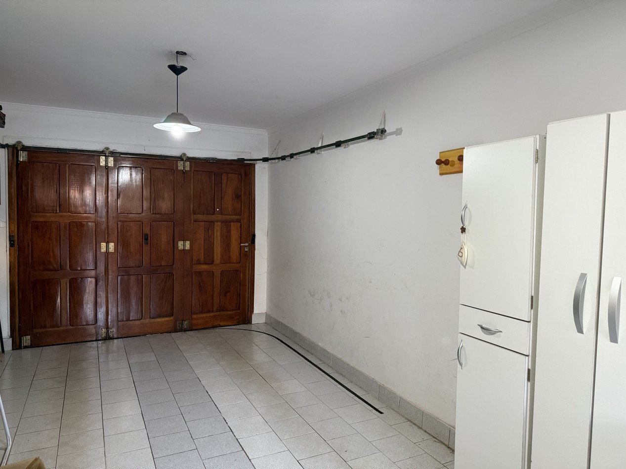 Chalet en Los Pinares mas Depto 3 Amb