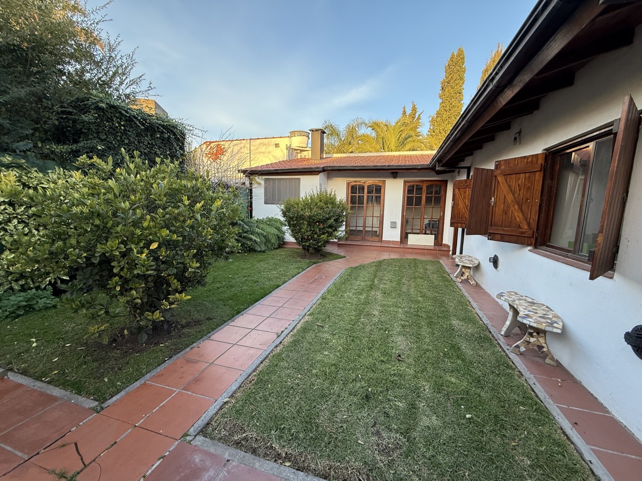 Chalet en Los Pinares mas Depto 3 Amb