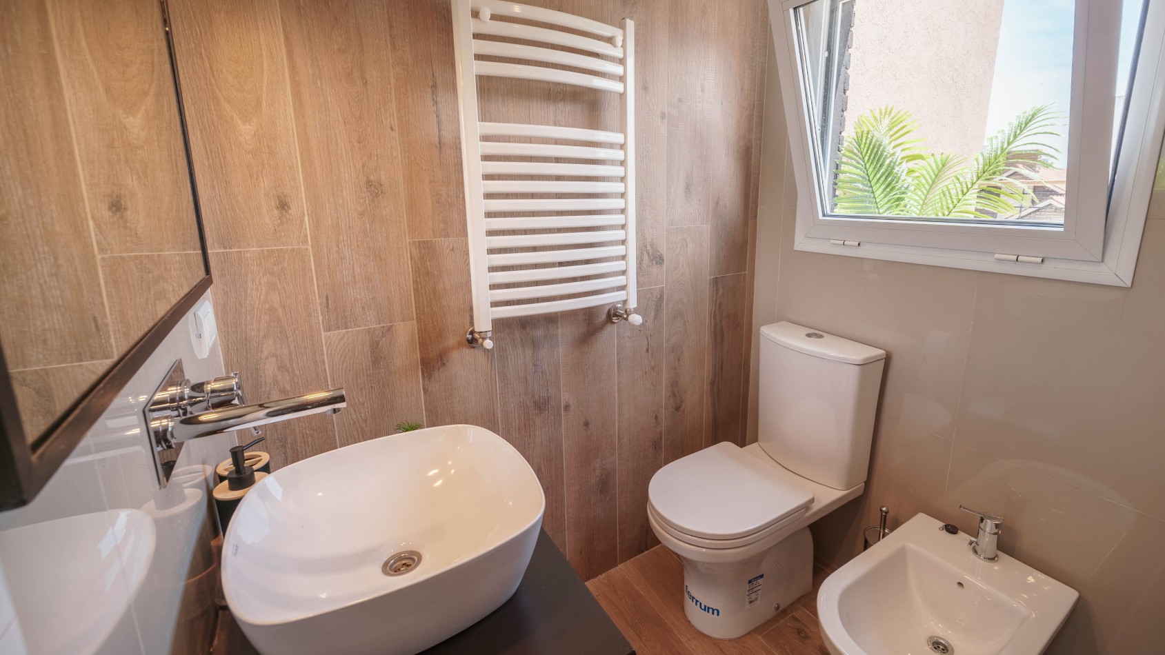 ¡OPORTUNIDAD UNICA! Duplex Reciclado, Zona Aldrey