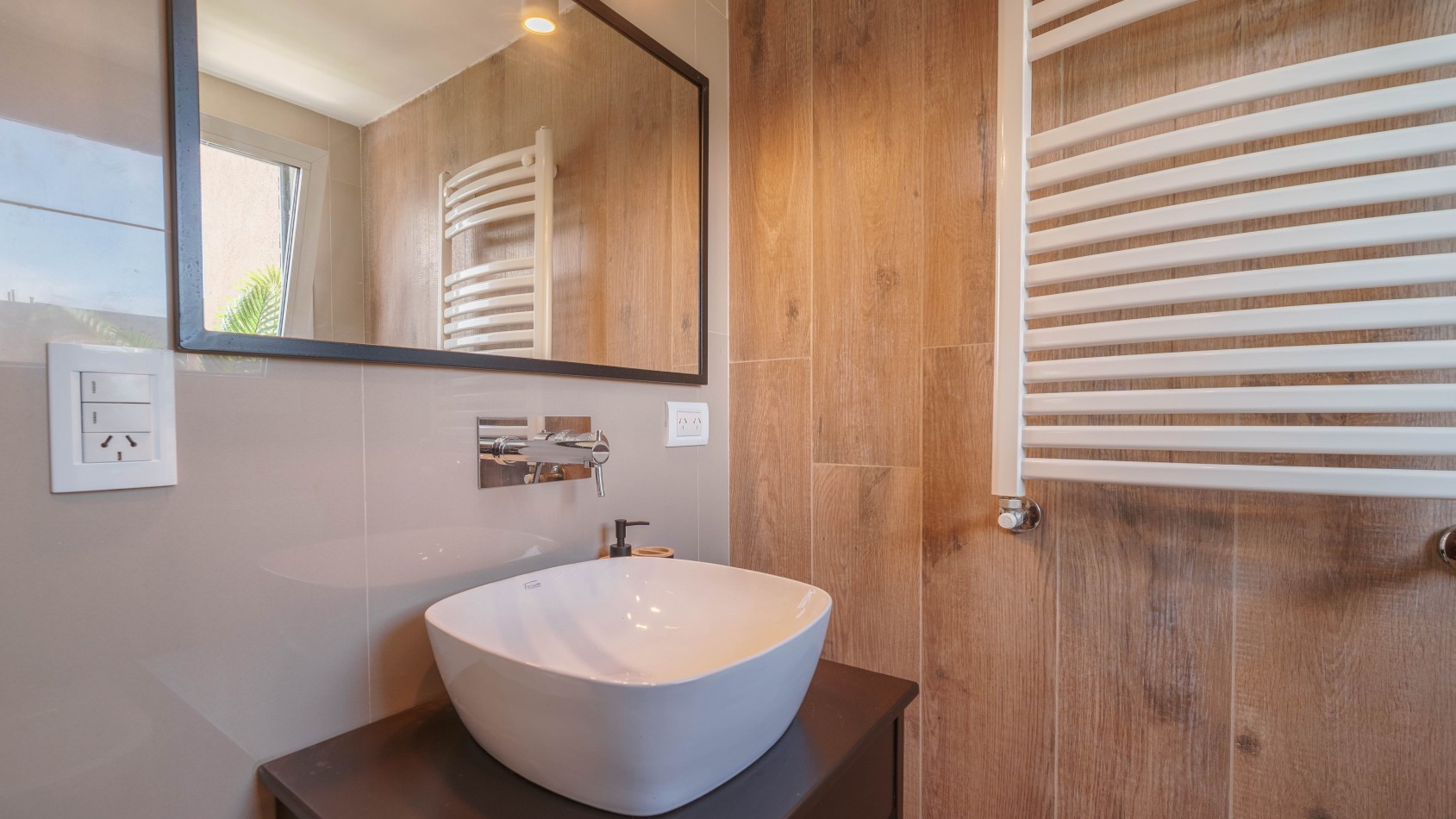 ¡OPORTUNIDAD UNICA! Duplex Reciclado, Zona Aldrey