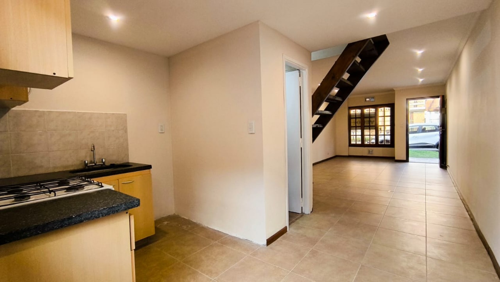 Moderno Duplex de 4 Ambientes a Estrenar en Punta Mogotes