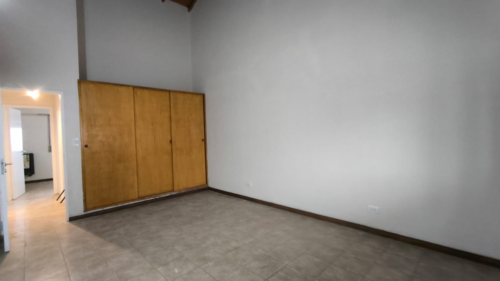Moderno Duplex de 4 Ambientes a Estrenar en Punta Mogotes