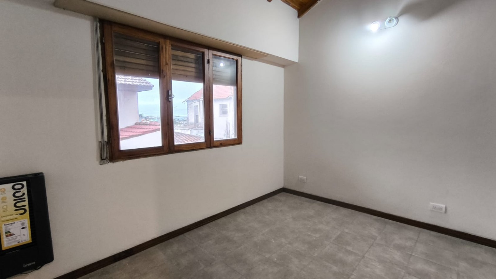 Moderno Duplex de 4 Ambientes a Estrenar en Punta Mogotes