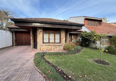Chalet en Los Pinares mas Depto 3 Amb