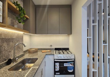 Exclusivo Monoambiente con Balcon Terraza Propio a Pasos de Plaza Colon